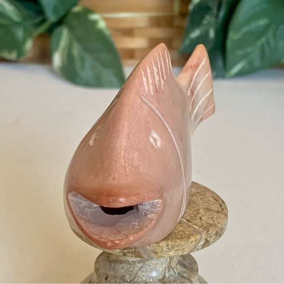 Kisii Soapstone Carved FISH Figurine Stone Big Mouth Bass Carving Animal Figure - Picture 15 of 16